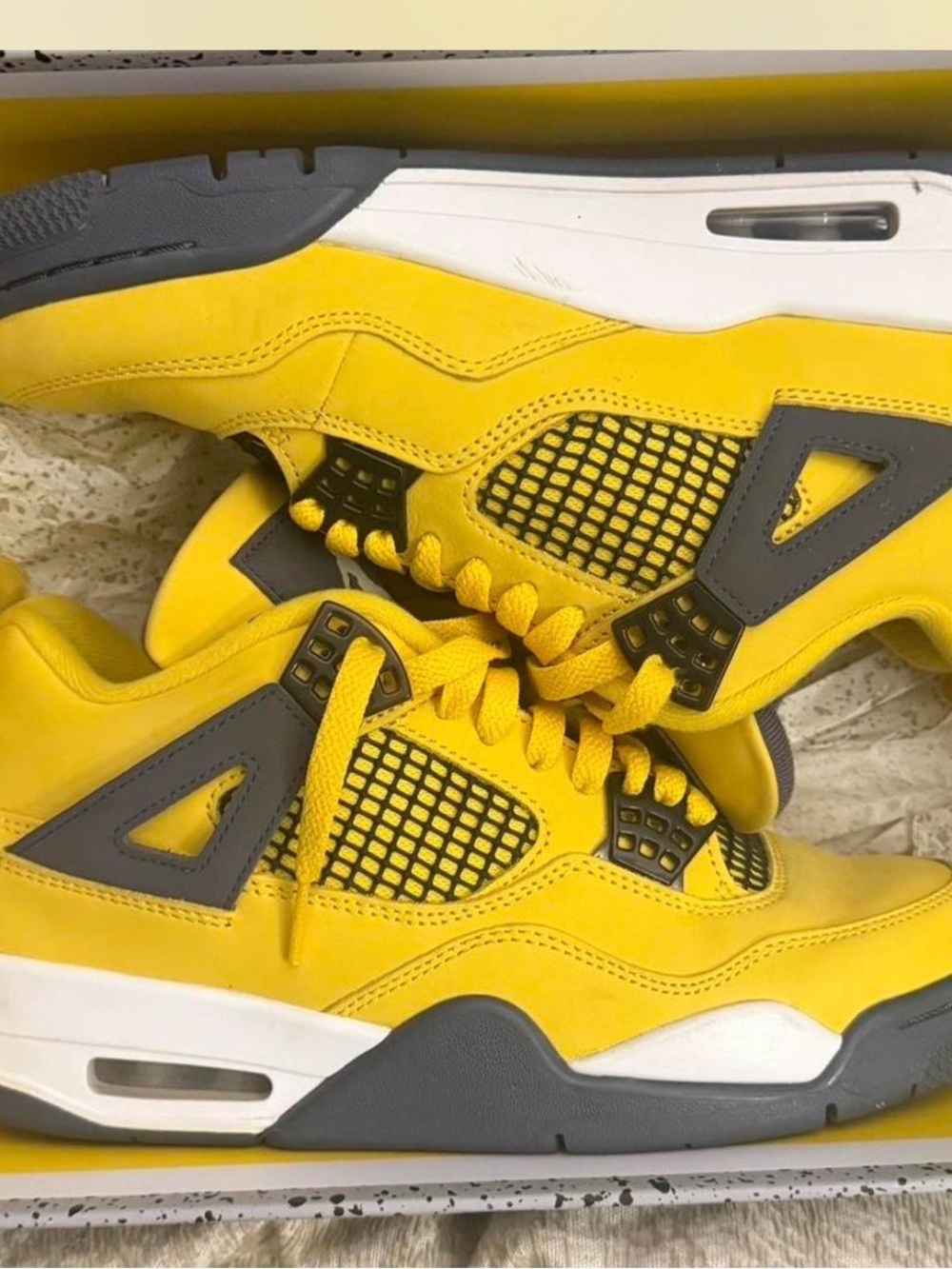 Men's Retro-Style Yellow and Gray Basketball Sneakers